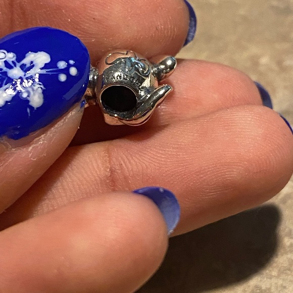 COPY - Pandora x Disney Lilo and Stitch charm - Picture 3 of 4